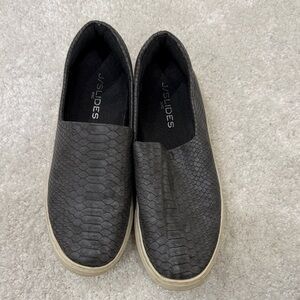 J/SLIDES Textured Gray Slip-On sneakers. Size 6.5